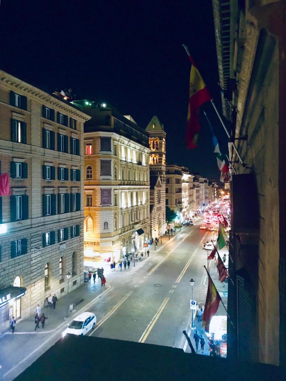 Bespoke Roma Suites Екстериор снимка