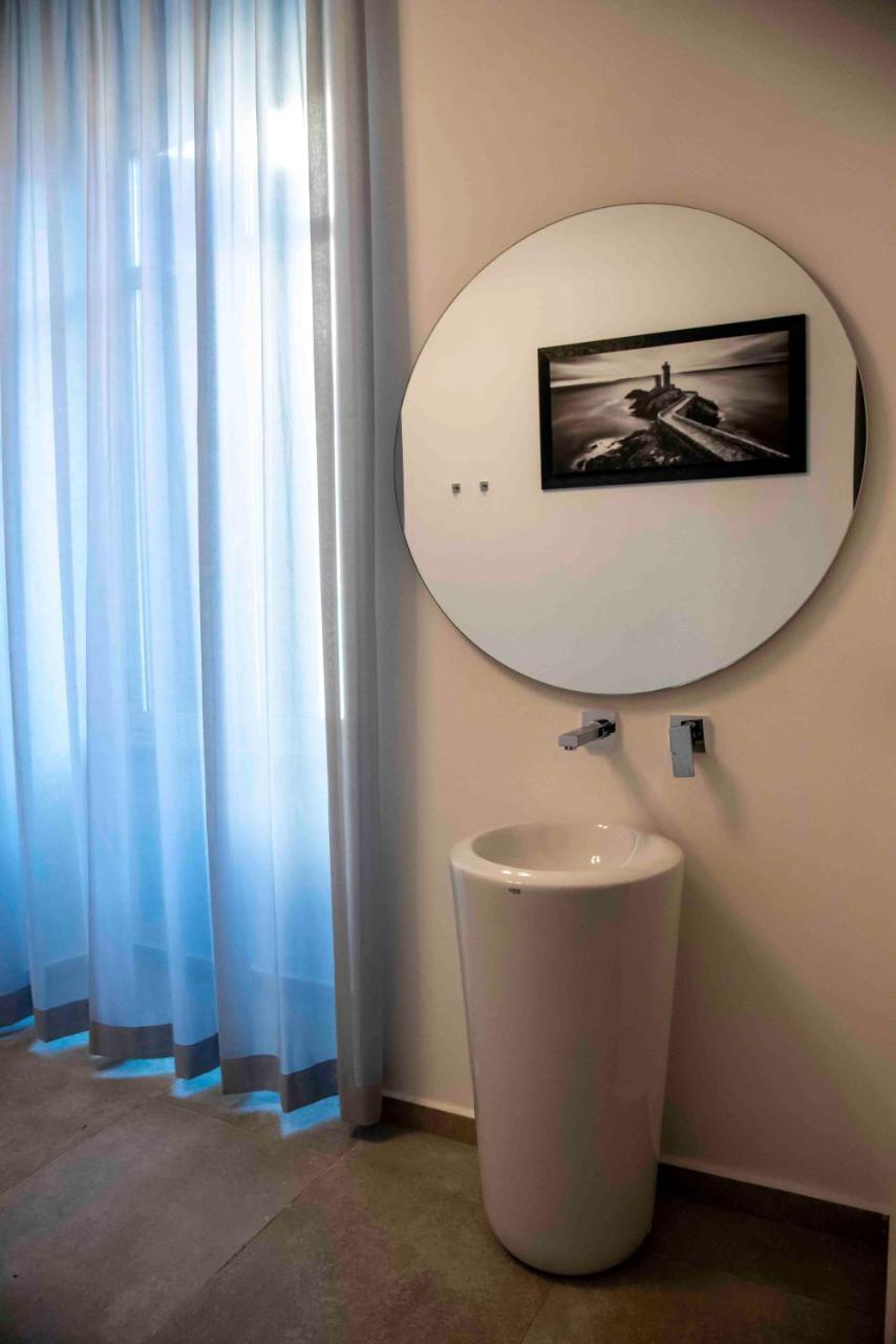 Bespoke Roma Suites Екстериор снимка