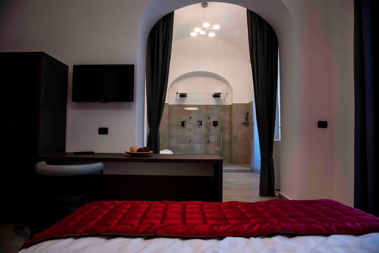 Bespoke Roma Suites Екстериор снимка