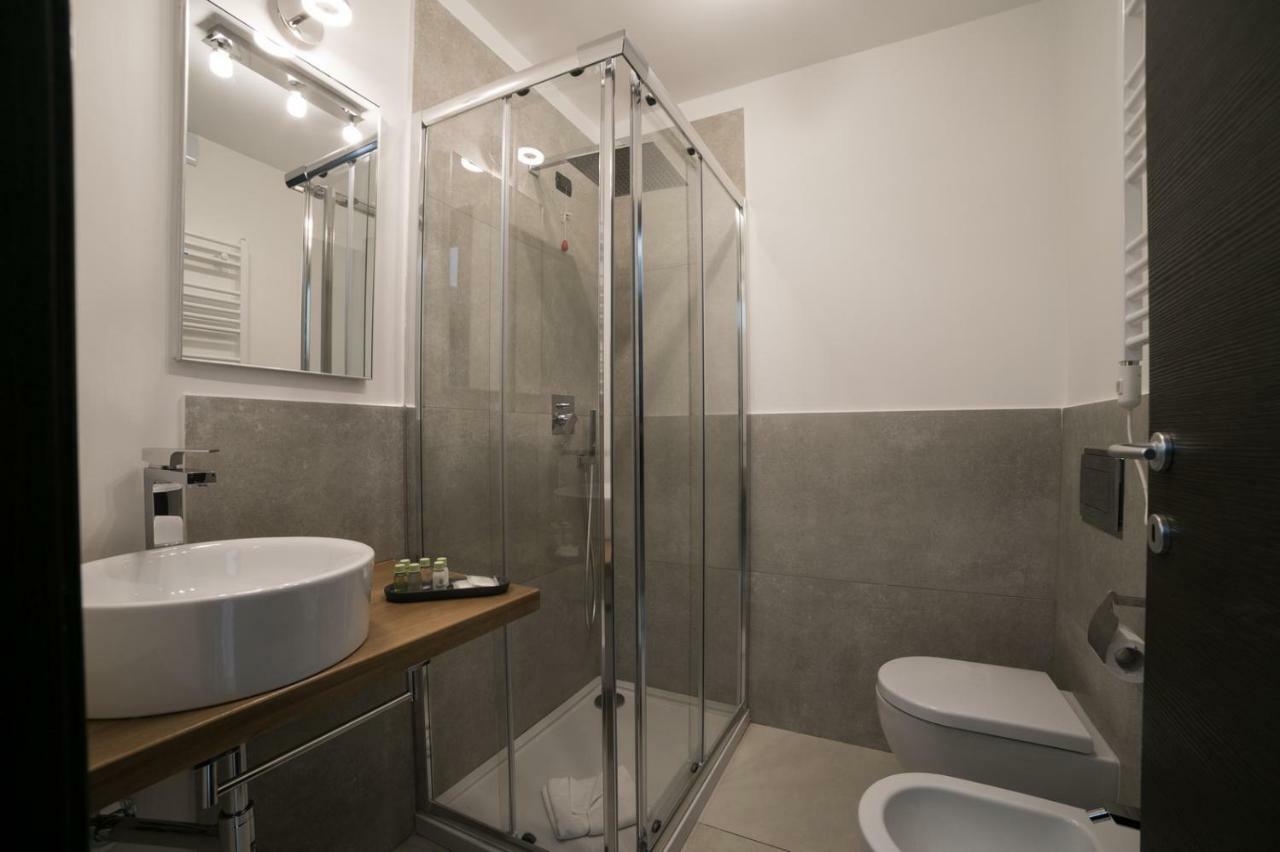 Bespoke Roma Suites Екстериор снимка
